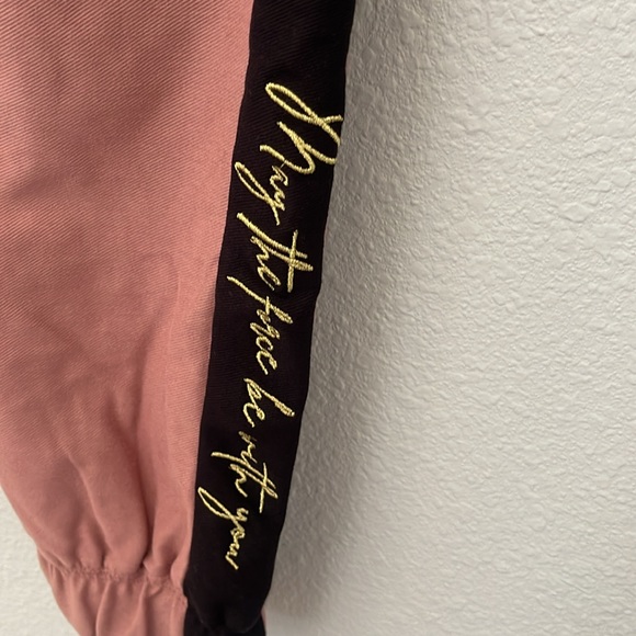 Women’s Star Wars joggers pants Disney parks black pink gold yoda Leia size M - Picture 3 of 9